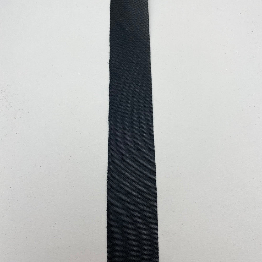 1 1/4” Bias Tape - Synthetic Interfacing- Black - FABCYCLE Deadstock and Sustainble Fabrics and Sewing Supplies (6544077357169)