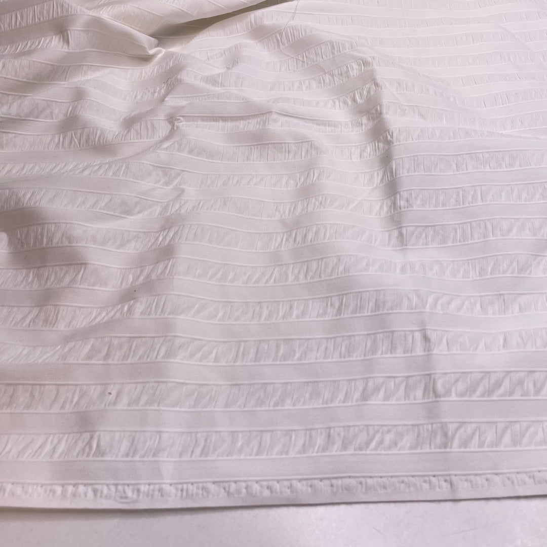 UB - Cottage Pillow - Seersucker Cotton Woven - White Stripes - 2.9M Bundle - FABCYCLE Deadstock and Sustainble Fabrics and Sewing Supplies