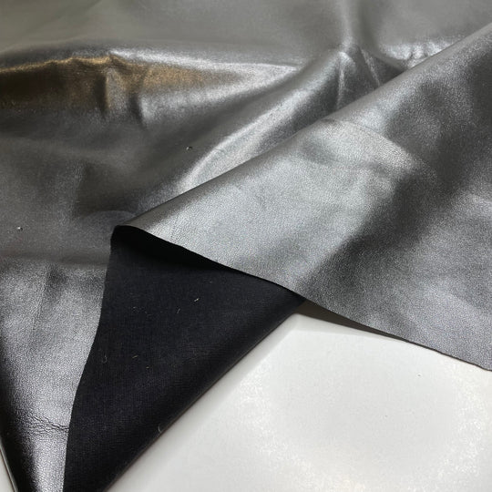 Stage Heat - Water Resistant Pleather Polyester Backing - Black - 1M Bundle - FABCYCLE Deadstock and Sustainble Fabrics and Sewing Supplies